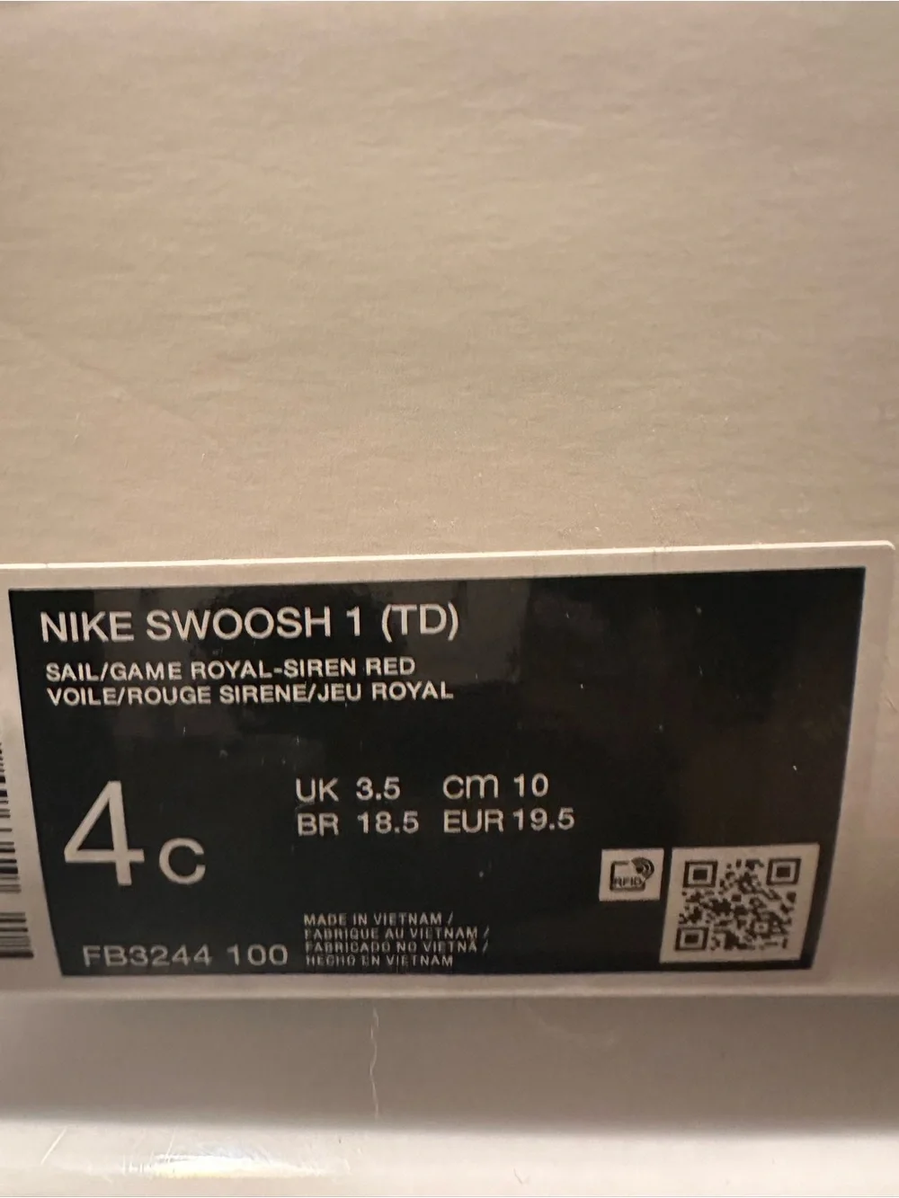 Nike Swoosh 1 Flyknit Baby Shoes 4C NWB